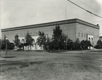 El Zaribah Shrine building in downtown Phoenix circa 1931.
